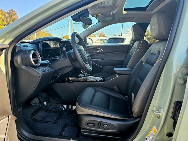 Used 2025 Chevrolet Trax ACTIV w/ Sunroof Package image 18