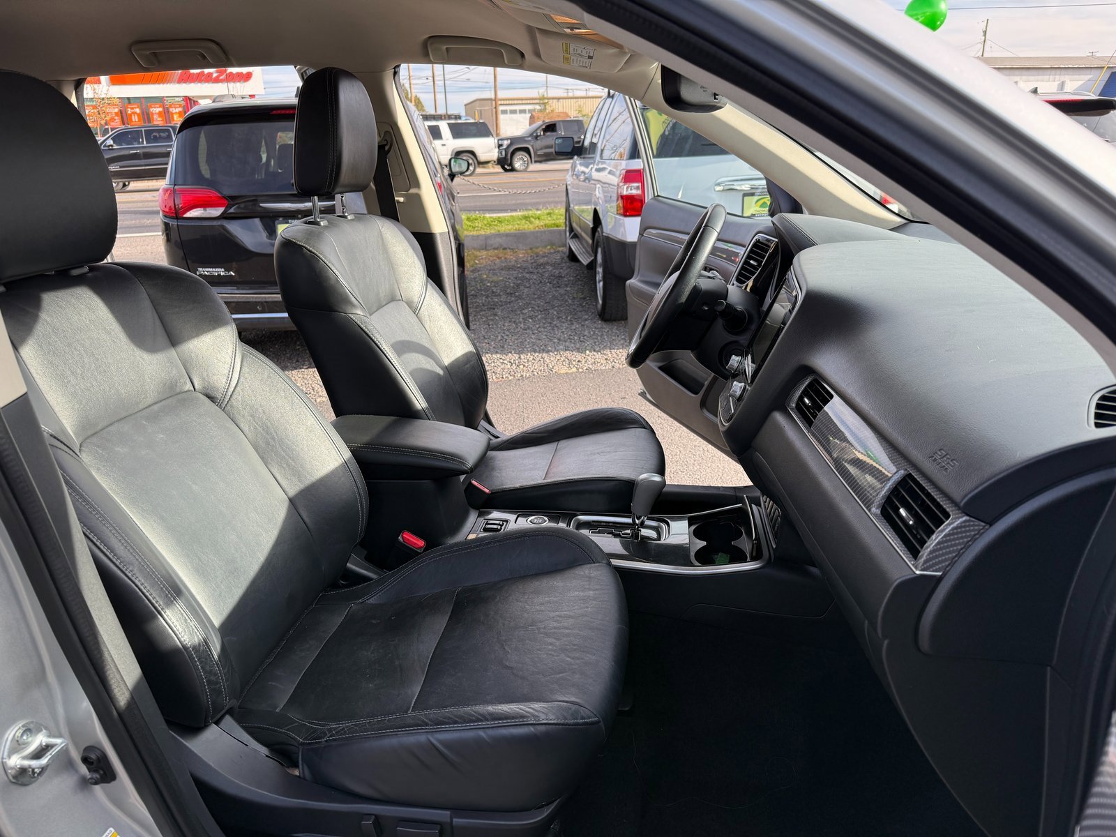 Used 2020 Mitsubishi Outlander SEL image 7