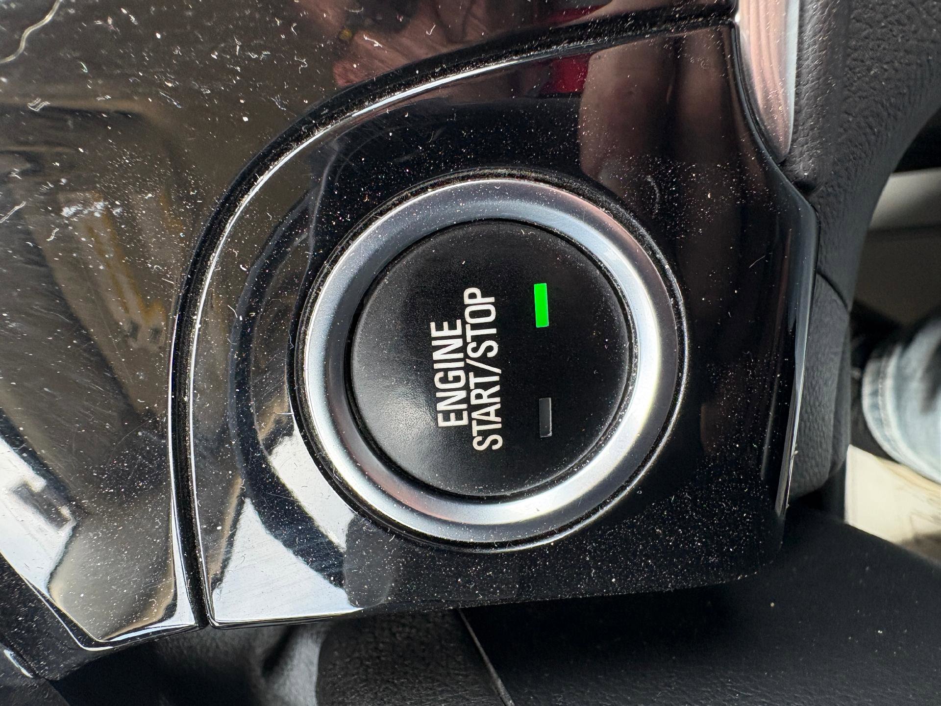 Used 2019 Buick Encore Essence AWD/4WD image 22