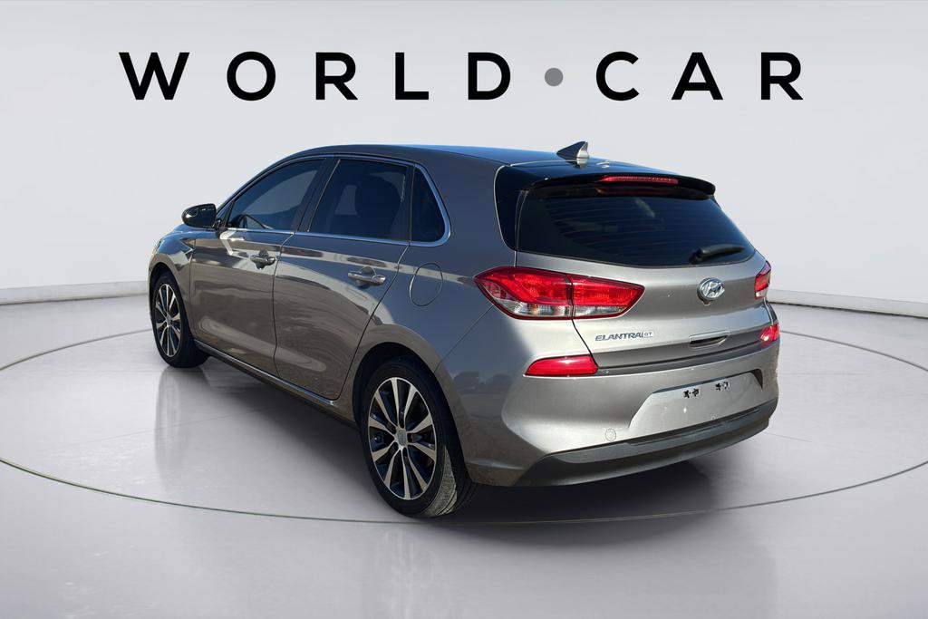 Used 2020 Hyundai Elantra GT image 13