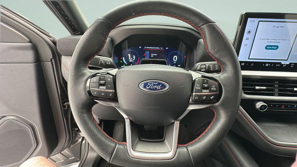 Used 2025 Ford Explorer ST-Line w/ ST-Line Street Pack AWD/4WD image 15