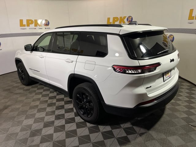 Used 2024 Jeep Grand Cherokee L Altitude AWD/4WD image 5