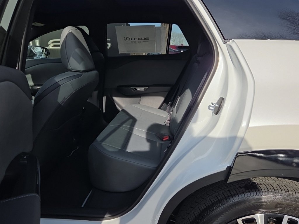 New 2026 Lexus RZ 450e AWD image 5