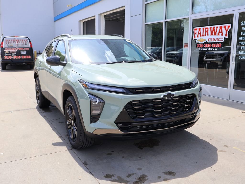 New 2026 Chevrolet Trax ACTIV w/ Driver Confidence Package FWD image 2