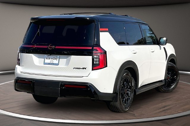Certified 2026 Nissan Armada PRO-4X w/ Convenience Package AWD/4WD image 2
