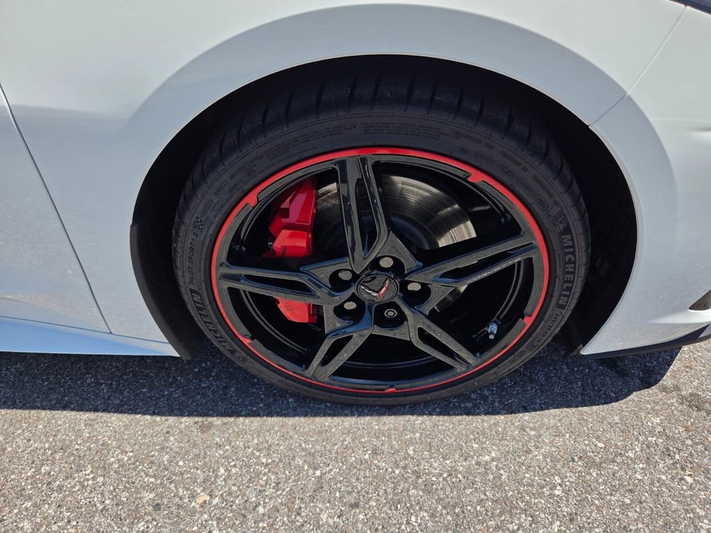 Certified 2022 Chevrolet Corvette Stingray Preferred Conv w/ Z51 Performance Package RWD image 17