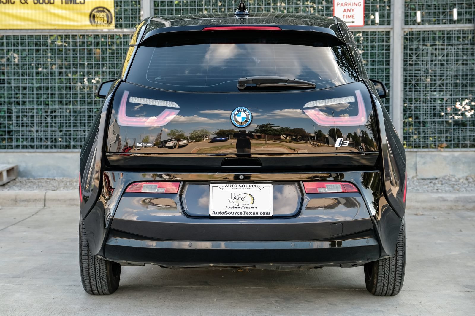 Used 2015 BMW i3 w/ Range Extender RWD image 8