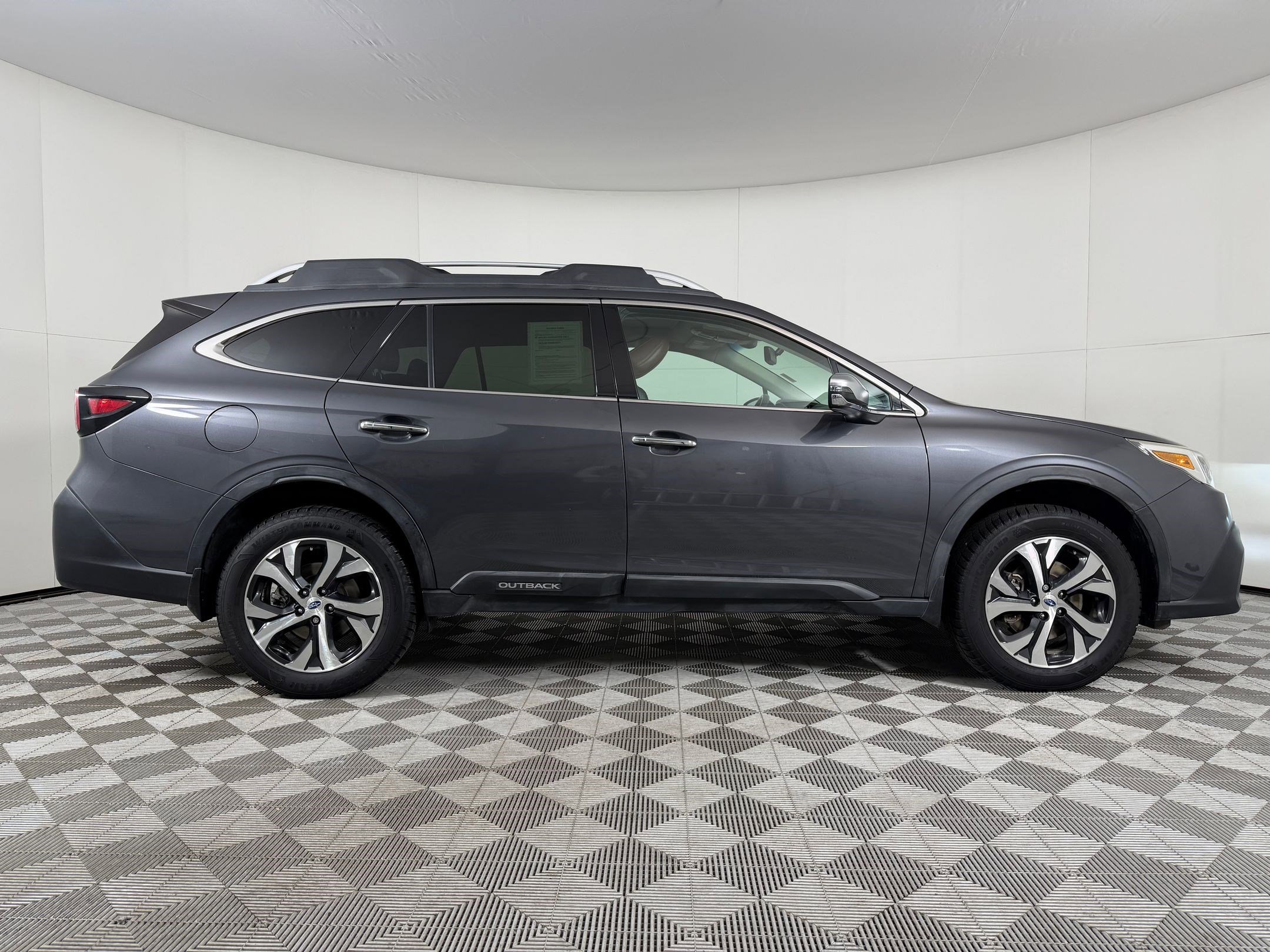 Used 2020 Subaru Outback Touring XT image 7