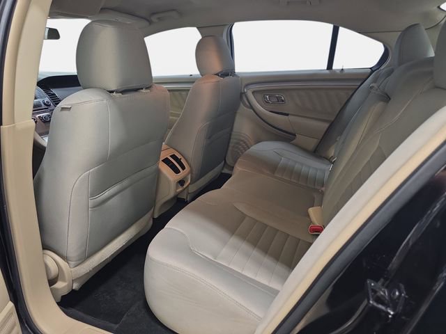Used 2017 Ford Taurus SE image 12