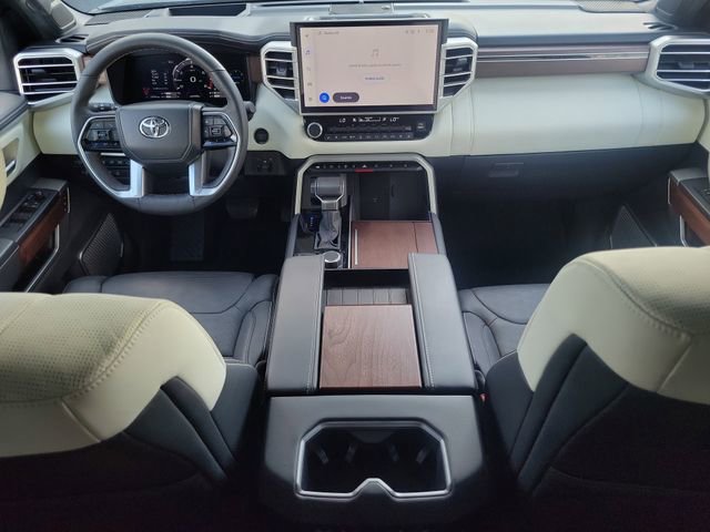 Used 2025 Toyota Sequoia Capstone AWD/4WD image 9
