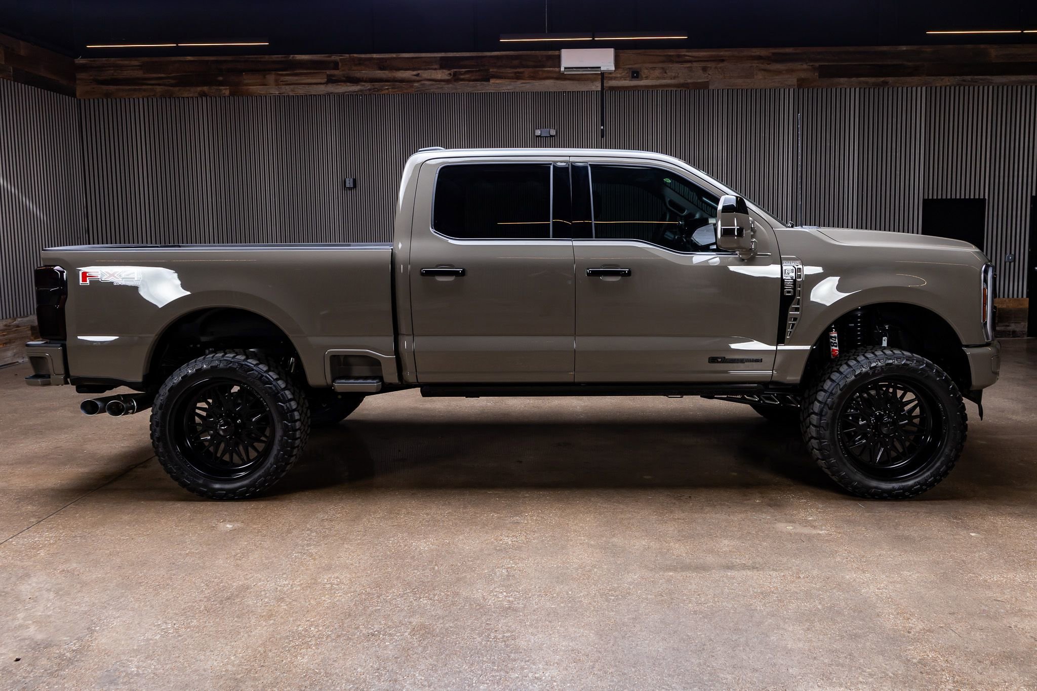 Used 2026 Ford F250 King Ranch w/ Chrome Package image 11