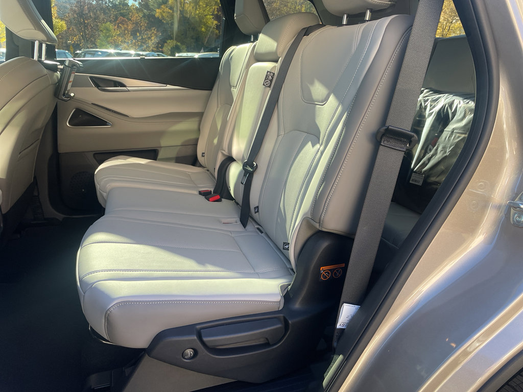 New 2026 INFINITI QX60 Luxe image 22