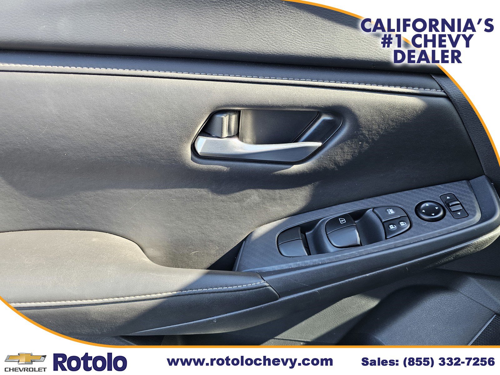 Used 2025 Nissan Sentra SV FWD image 18