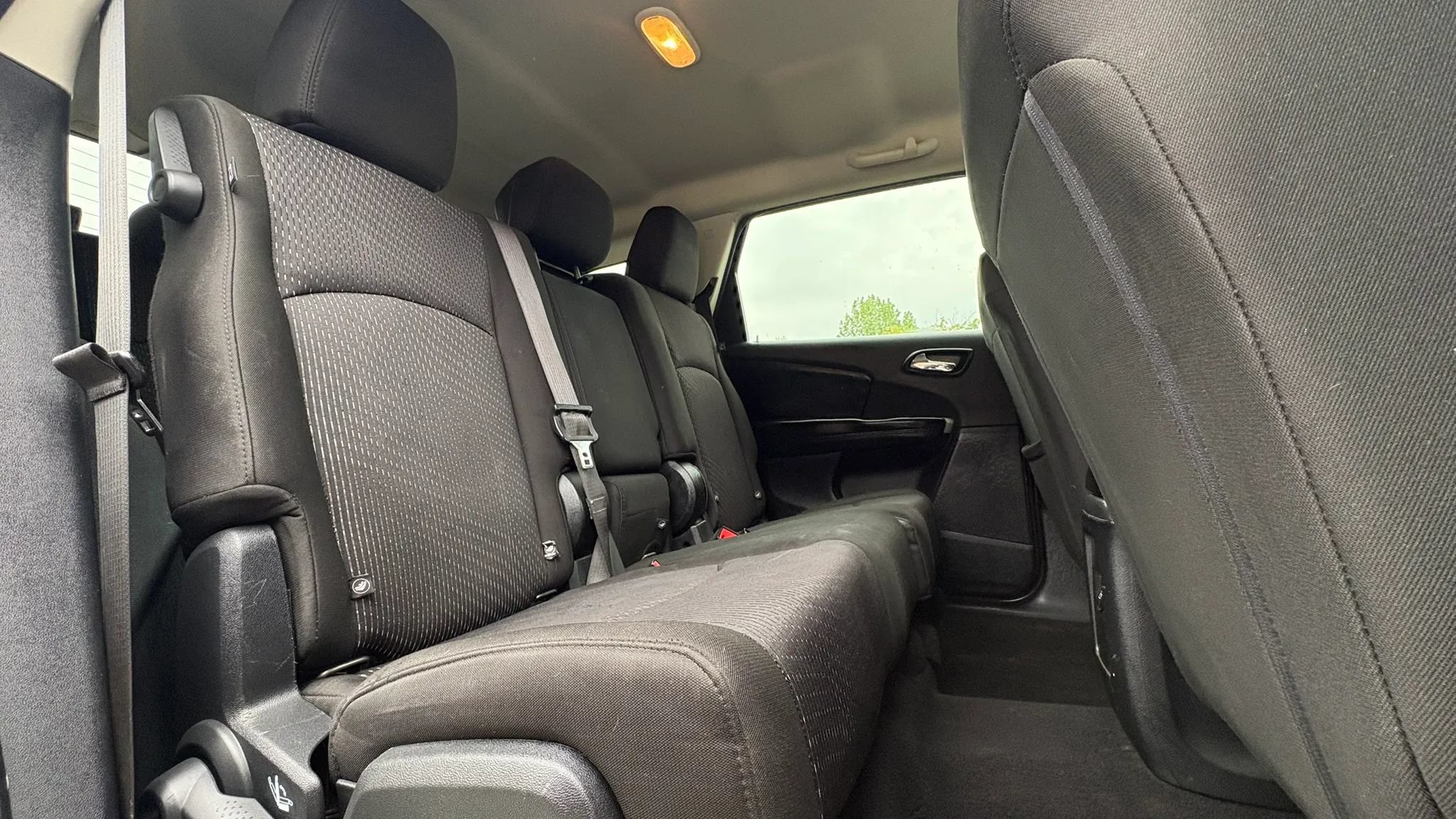 Used 2020 Dodge Journey SE FWD image 27