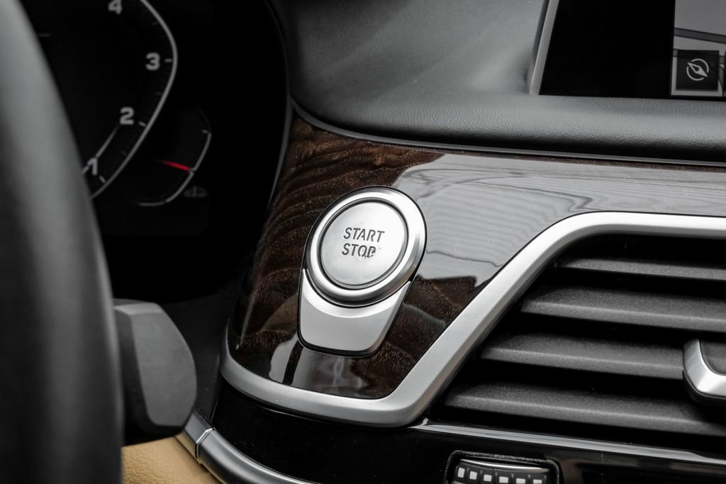 Used 2020 BMW ALPINA B7 xDrive image 18