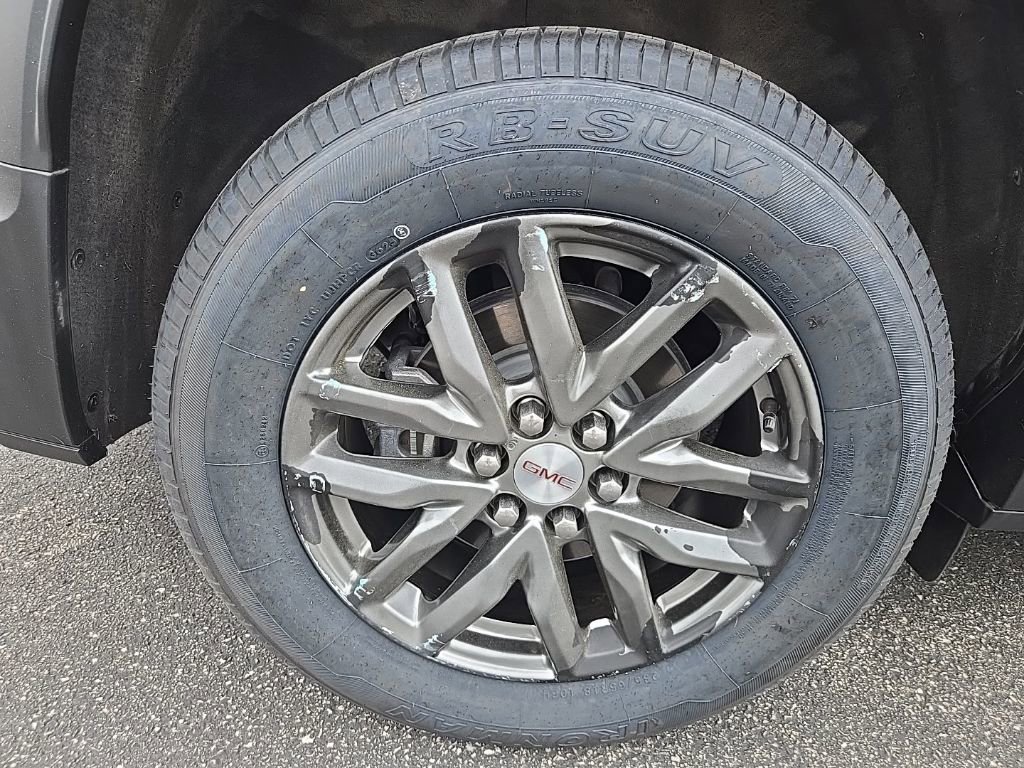Used 2019 GMC Acadia SLT w/ LPO, Floor Liner Package FWD image 18