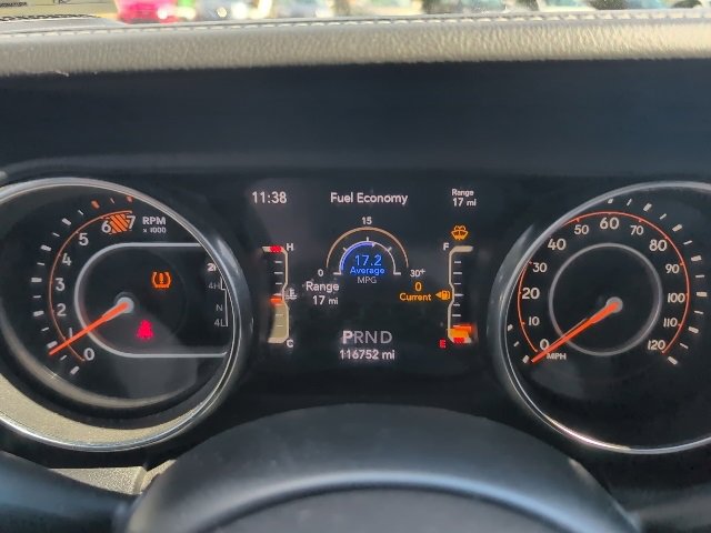 Used 2019 Jeep Wrangler Unlimited Sahara image 12