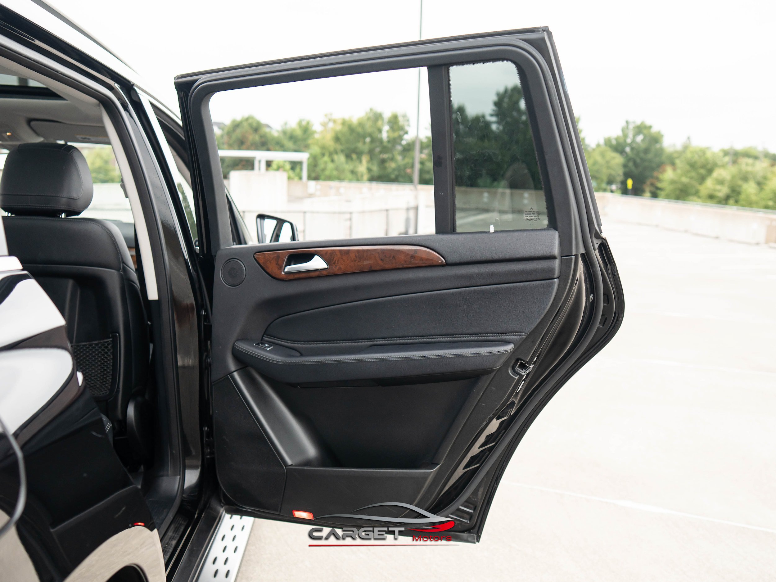 Used 2018 Mercedes-Benz GLS 450 4MATIC image 46