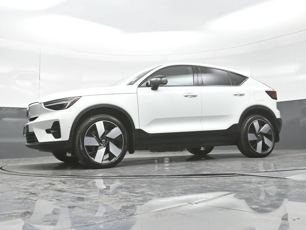Used 2023 Volvo C40 P8 Recharge Ultimate AWD/4WD image 25