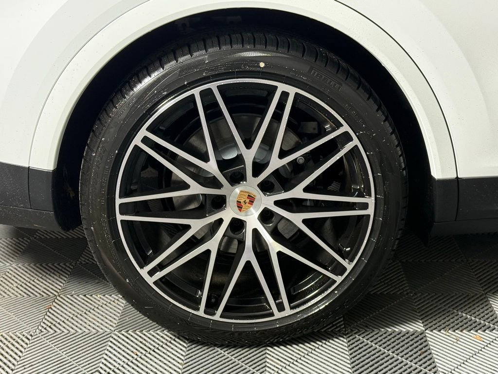 New 2026 Porsche Cayenne S AWD/4WD image 13