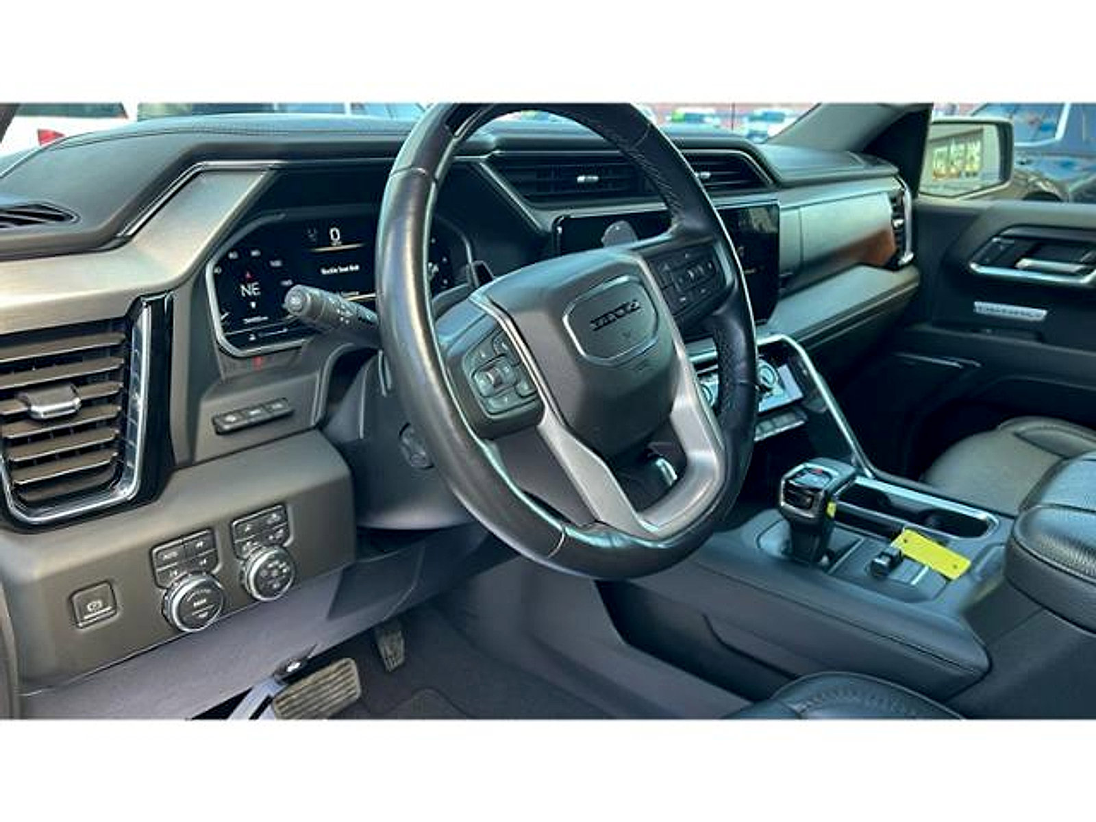 Used 2024 GMC Sierra 1500 Denali image 29