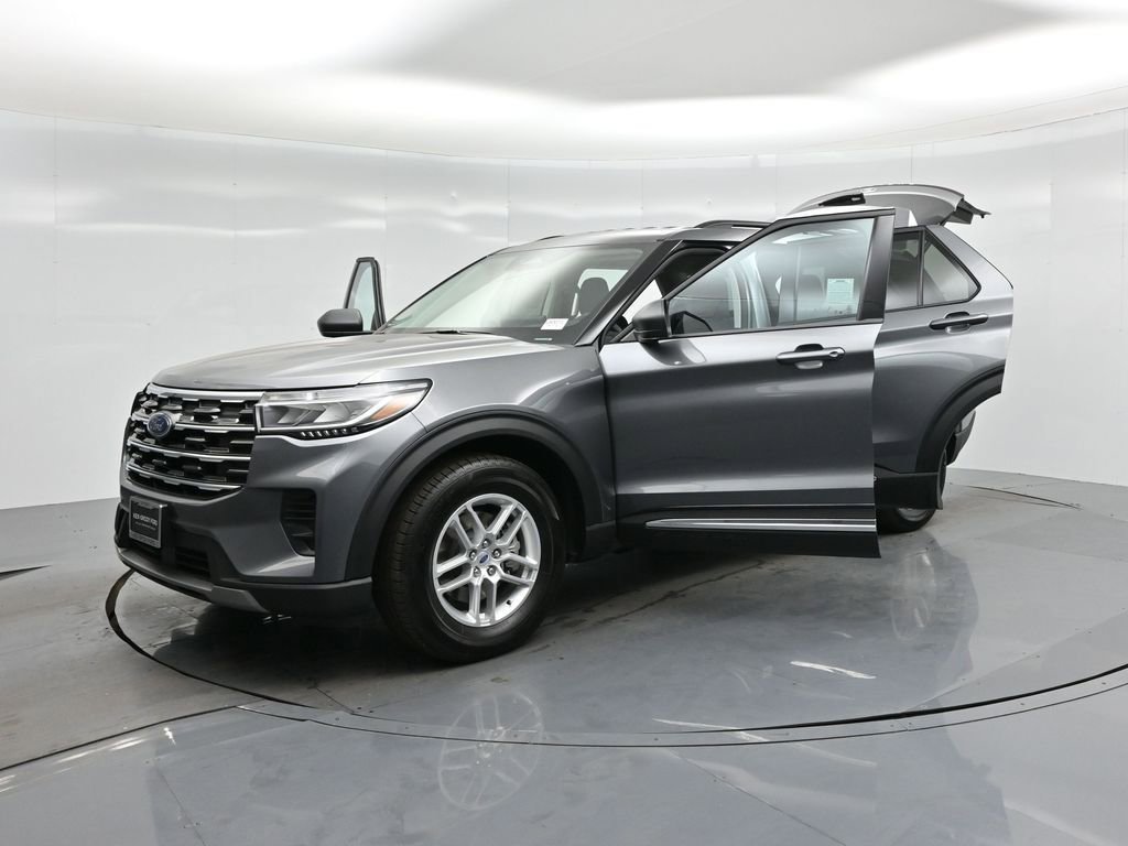New 2025 Ford Explorer Active image 32