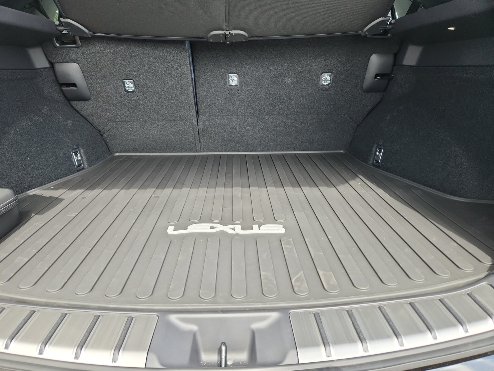 New 2026 Lexus RZ 450e AWD image 23