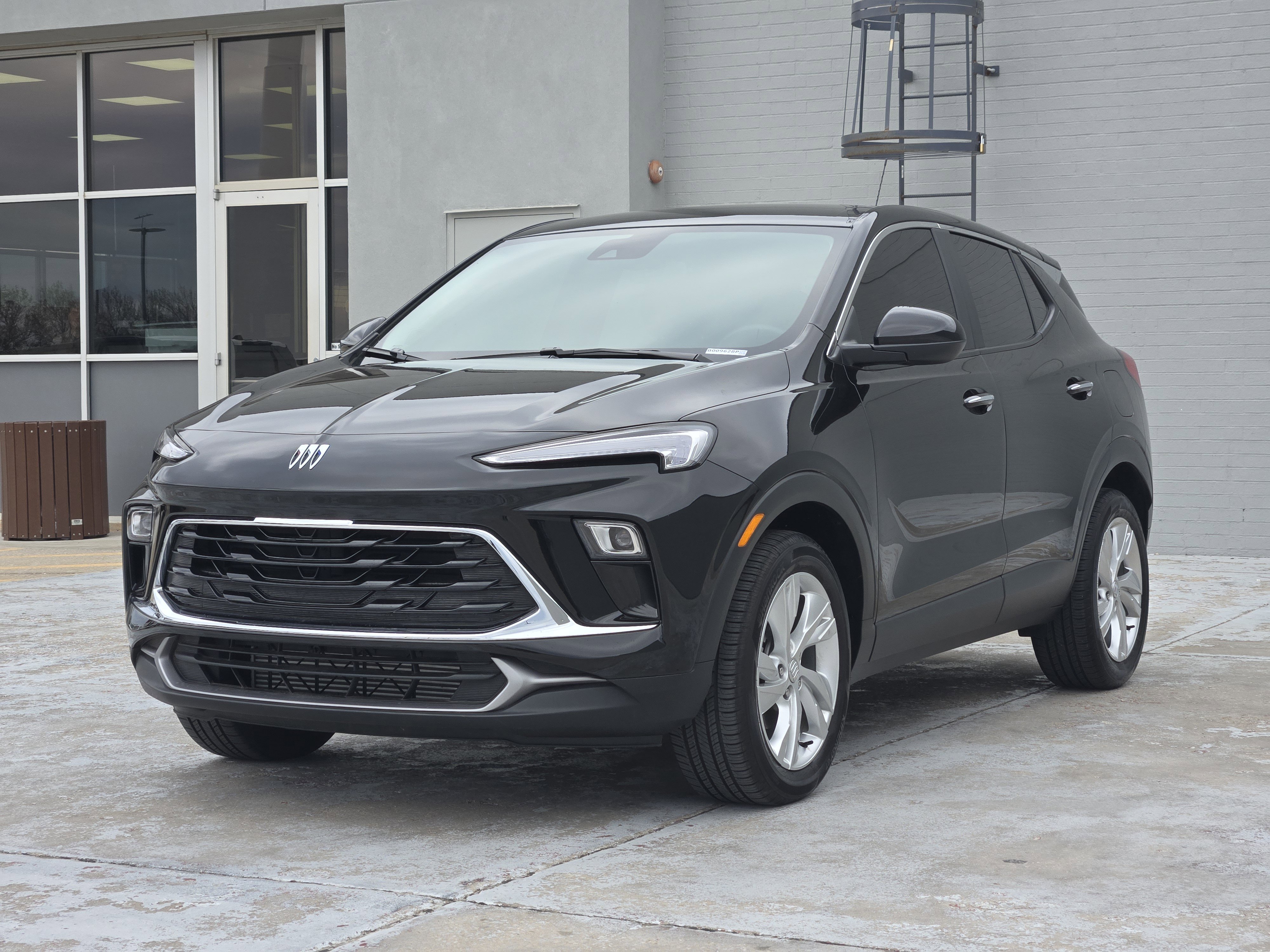 Used 2025 Buick Encore GX Preferred image 4