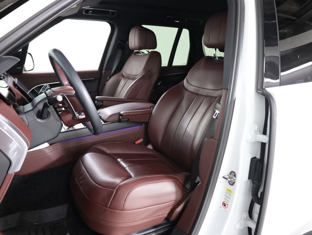 Used 2025 Land Rover Range Rover SE AWD/4WD image 40