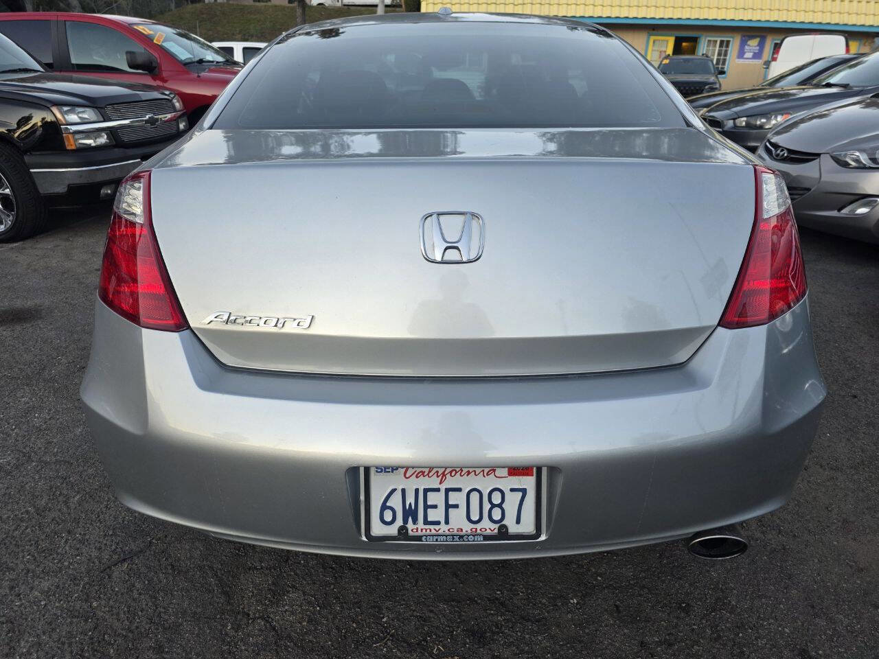 Used 2010 Honda Accord EX-L image 2