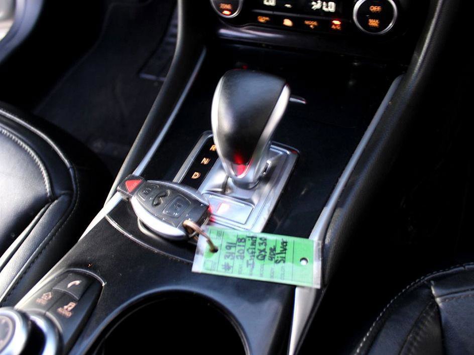 Used 2018 INFINITI QX30 AWD image 22