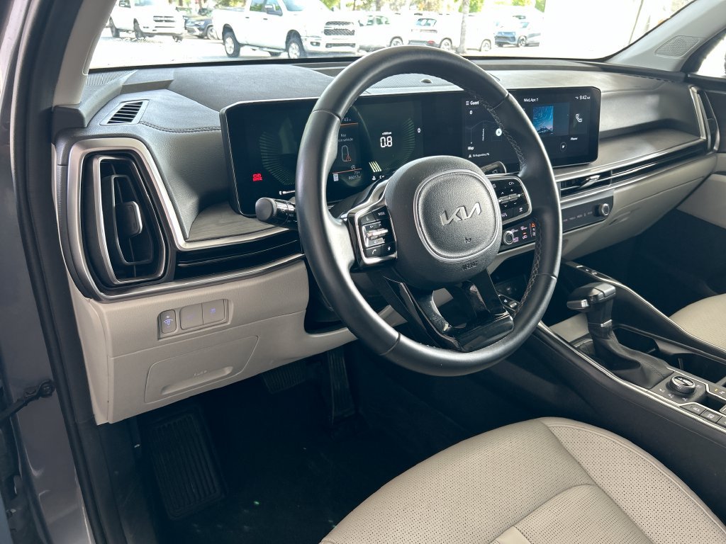 Used 2024 Kia Sorento X-Line EX AWD/4WD image 12