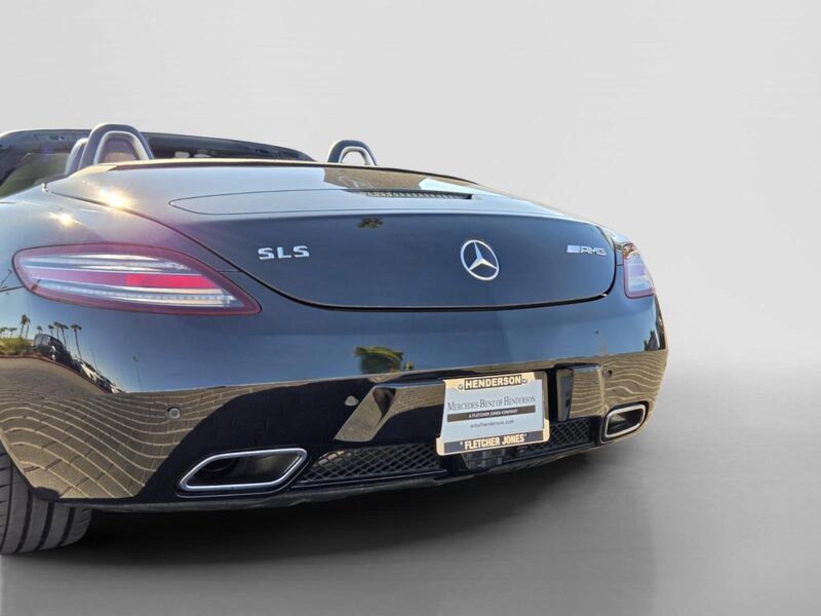 Used 2012 Mercedes-Benz SLS AMG Roadster image 4