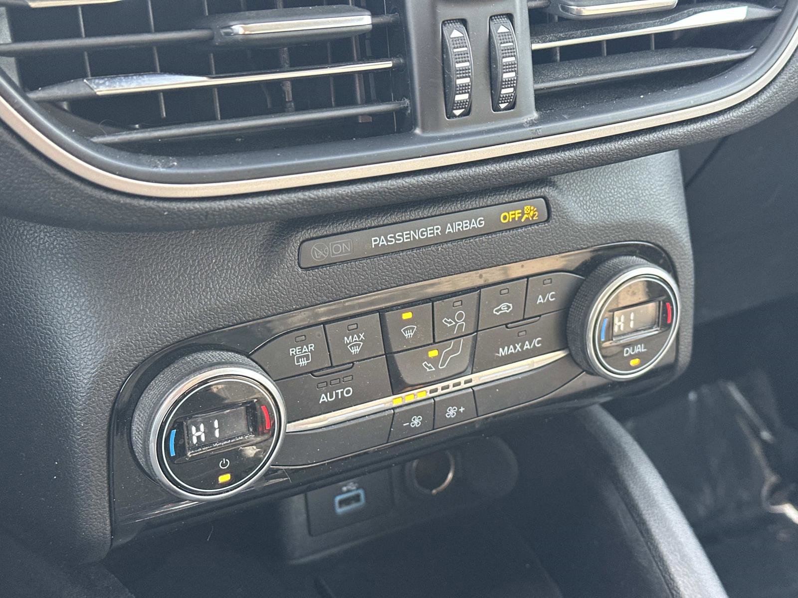 Used 2021 Ford Escape SE w/ Convenience Package image 30