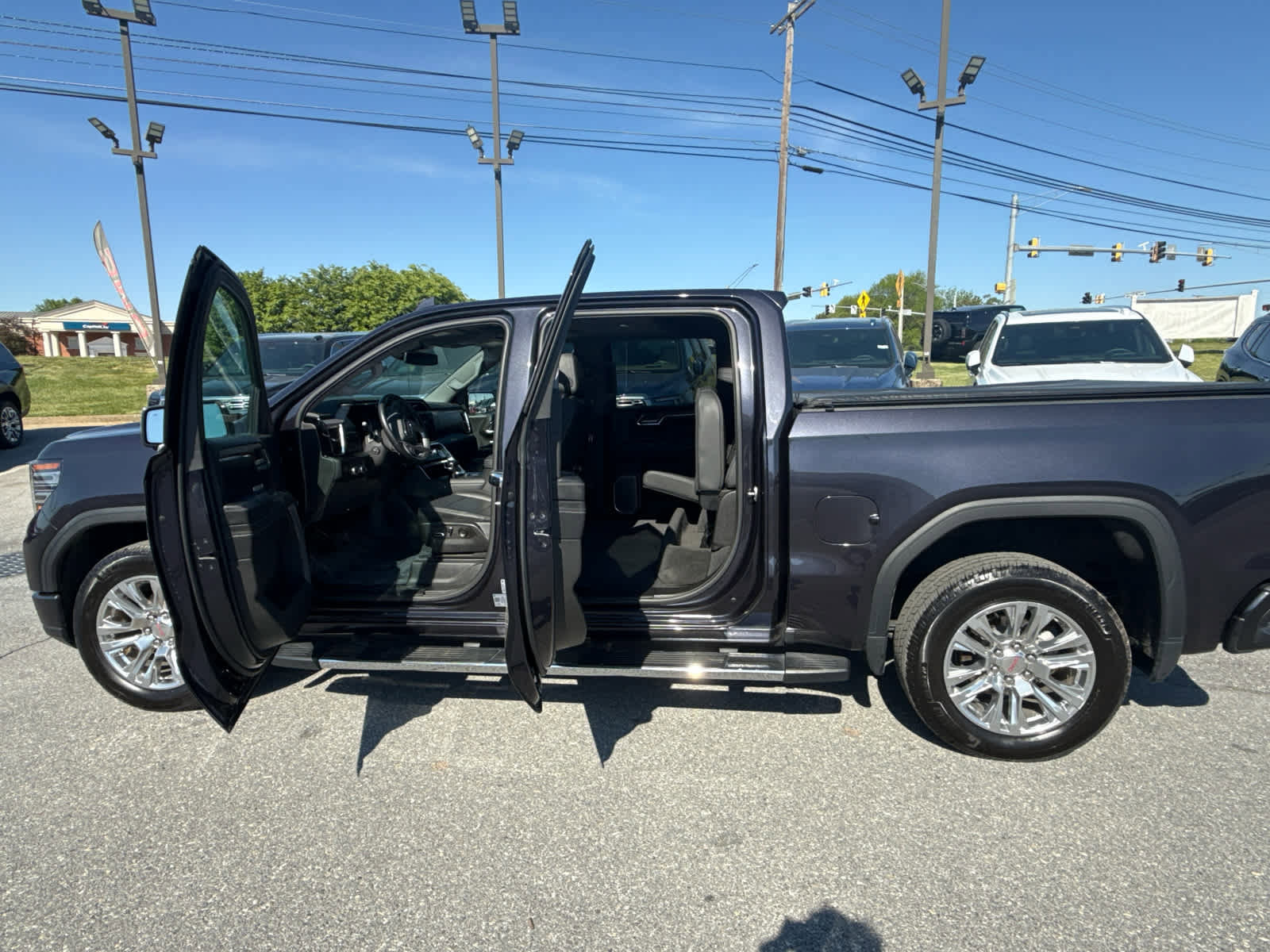 Used 2022 GMC Sierra 1500 Denali AWD/4WD image 17