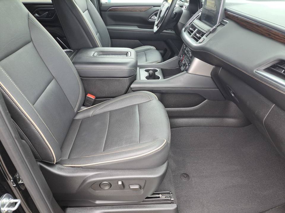 Used 2024 Chevrolet Tahoe Premier AWD/4WD image 15