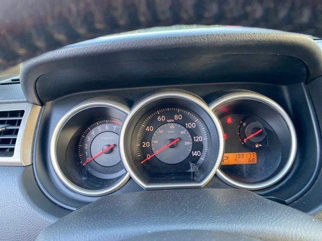 Used 2009 Nissan Versa Hatchback w/ Convenience Pkg FWD image 12