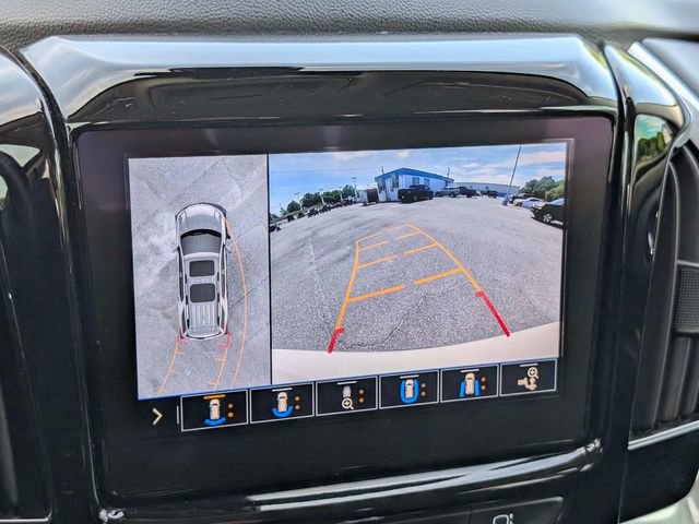 Used 2020 Chevrolet Traverse RS image 24