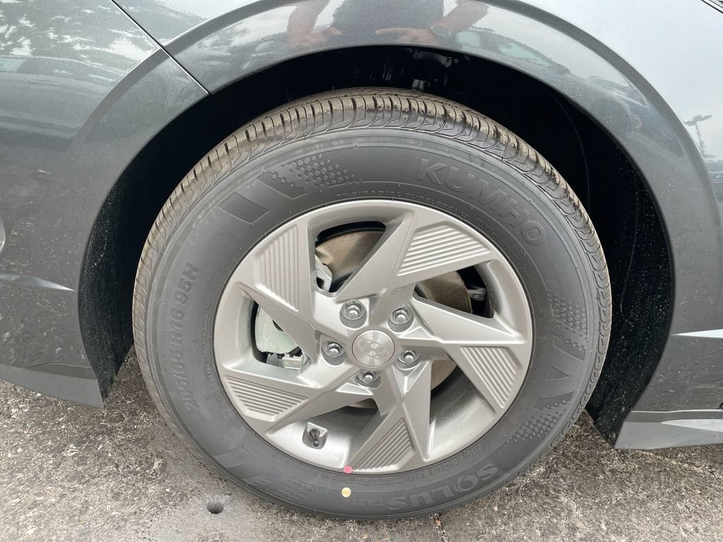 Used 2026 Hyundai Sonata SE FWD image 38