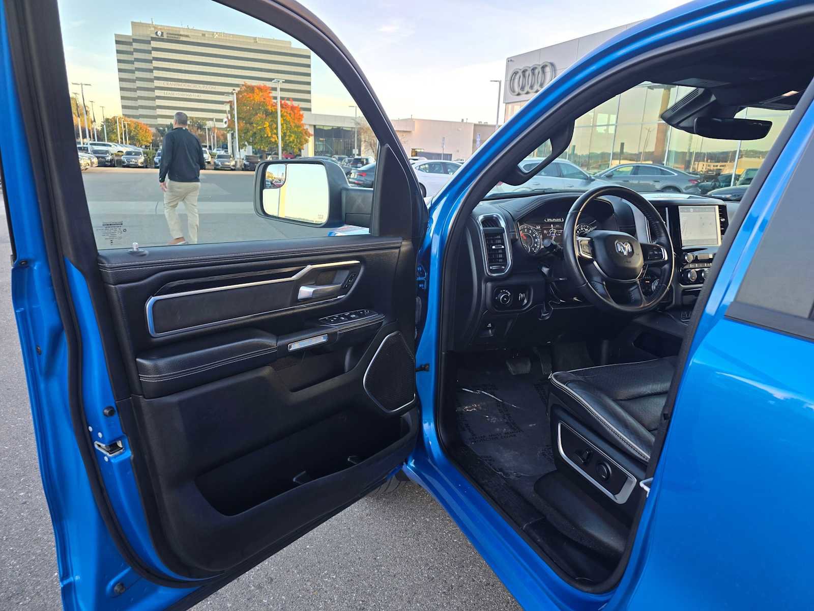 Used 2024 RAM 1500 Laramie image 21