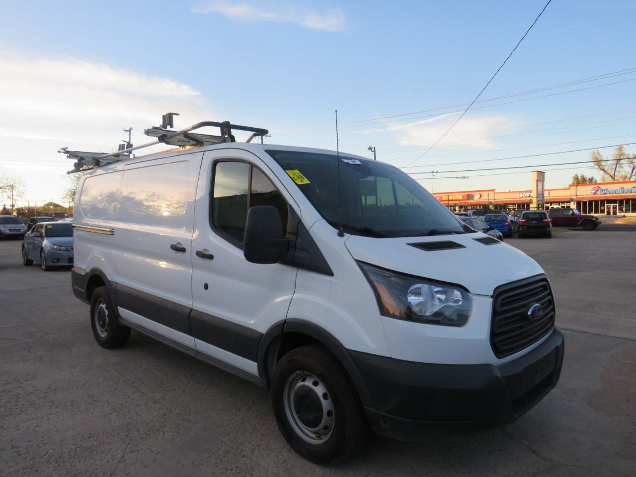 Used 2018 Ford Transit 250 130 Low Roof RWD image 3