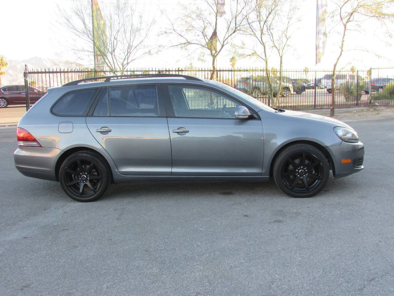 Used 2011 Volkswagen Jetta S image 3