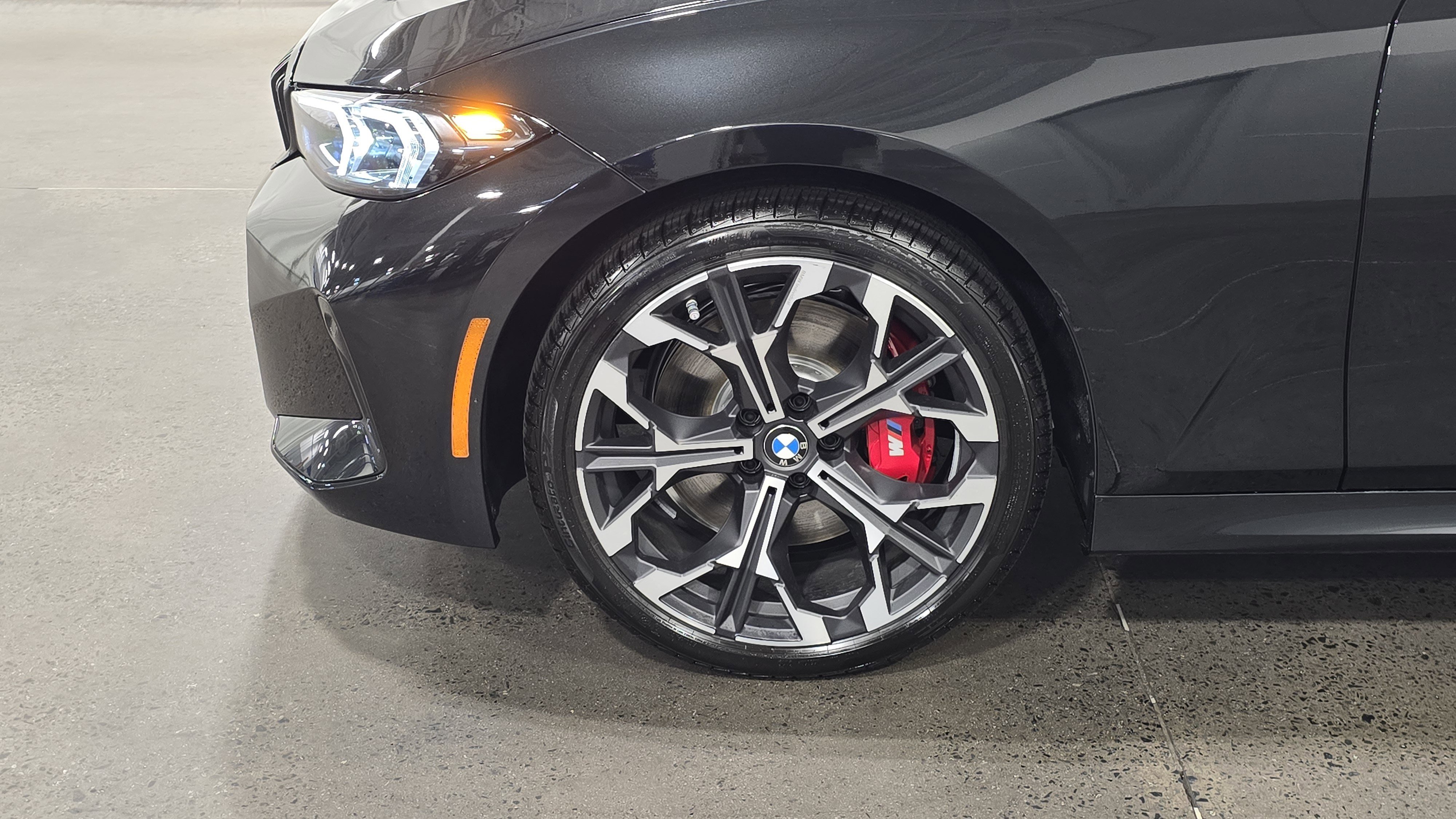 Used 2026 BMW 330i Sedan w/ M Sport Package RWD image 10
