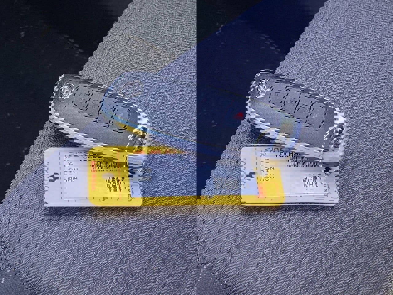 Used 2023 Nissan Rogue SV image 7