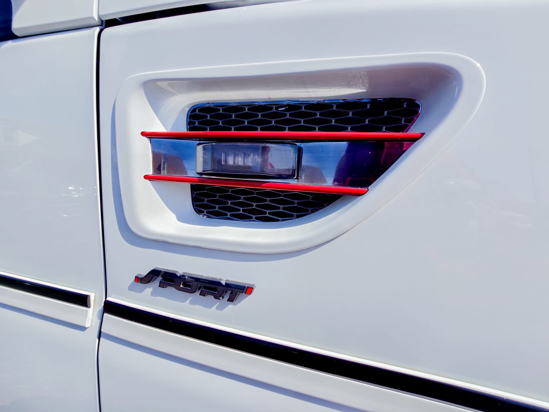 Used 2025 GMC Savana 2500 w/ Driver Convenience Package image 12