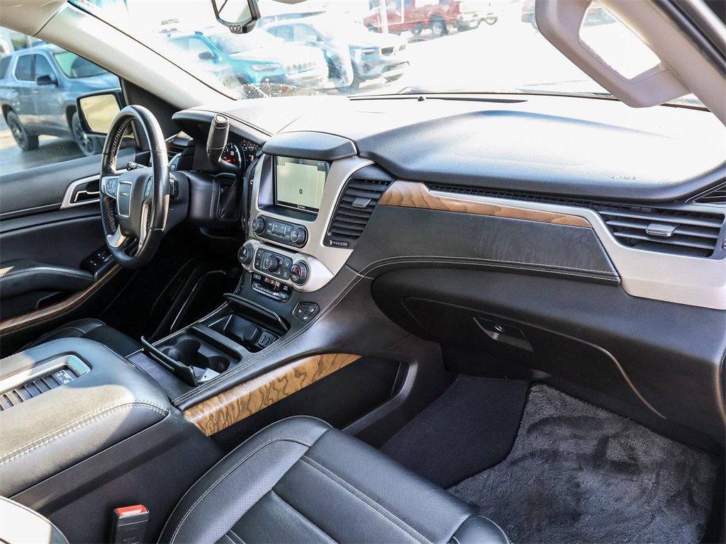 Used 2019 GMC Yukon Denali w/ Denali Ultimate Package image 18