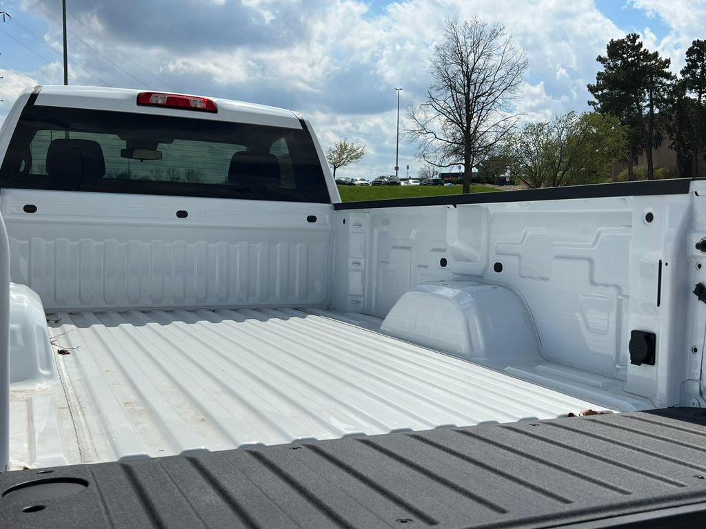 New 2025 GMC Sierra 1500 Pro w/ Pro Value Package AWD/4WD image 4