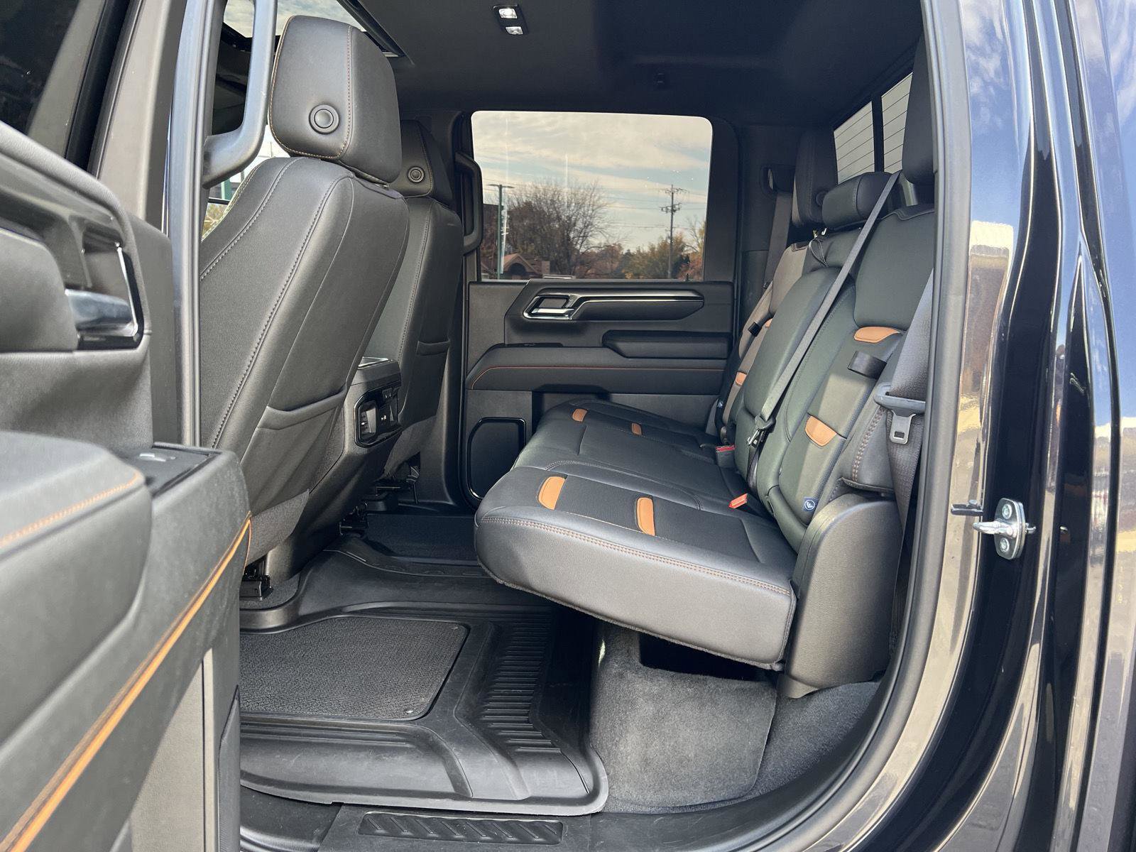 Used 2024 GMC Sierra 2500 AT4 w/ AT4 Preferred Package image 42