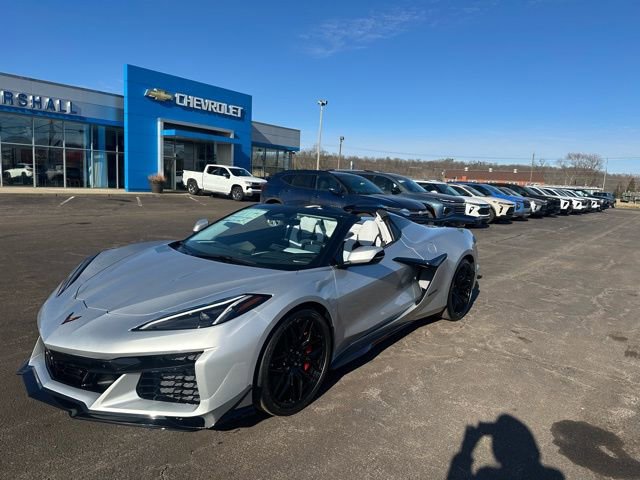 New 2026 Chevrolet Corvette Z06 w/ Z07 Performance Package RWD image 2