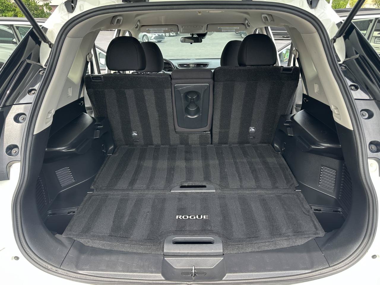 Used 2019 Nissan Rogue S w/ Special Edition Package AWD/4WD image 36
